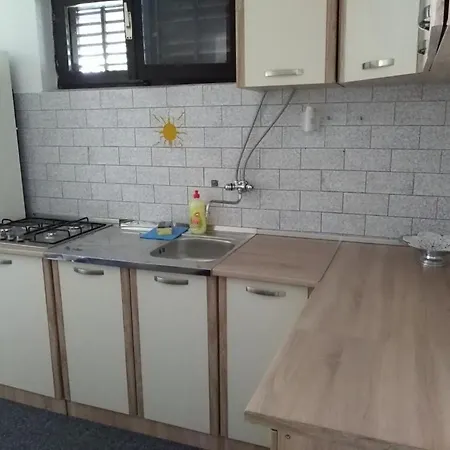 Apartment In With Terrace, Air Conditioning, Wi-fi *